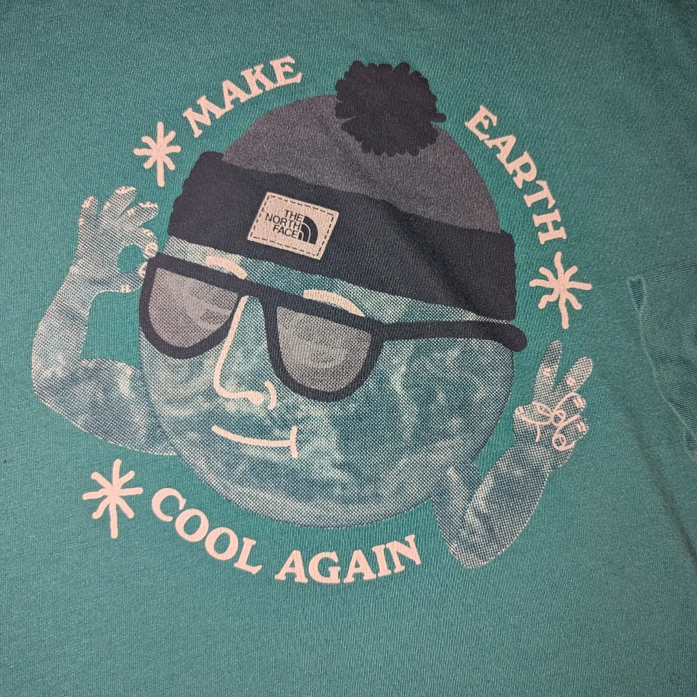 North Face Men's‎ XL Green 'Male Earth Cool Again' Long Sleeve Graphic T-shirt